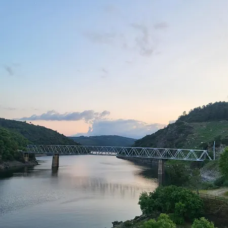 호스텔 Complexo Turistico Ponte Mourulle