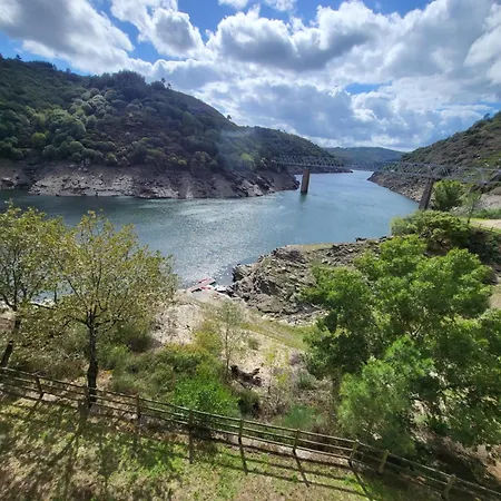 Complexo Turistico Ponte Mourulle Toiriz (Lugo)