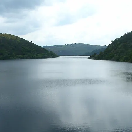 호스텔 Complexo Turistico Ponte Mourulle Toiriz (Lugo)