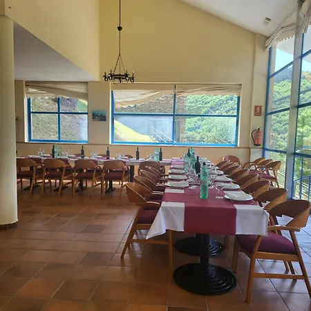 호스텔 Complexo Turistico Ponte Mourulle Toiriz (Lugo)
