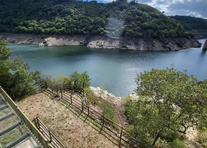 Complexo Turistico Ponte Mourulle Hostel *