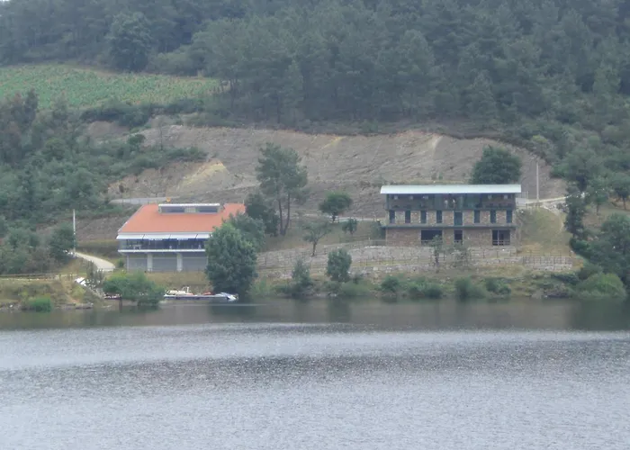 Hostel Complexo Turistico Ponte Mourulle Toiriz (Lugo)