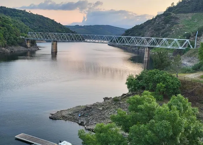 Complexo Turistico Ponte Mourulle Hostel