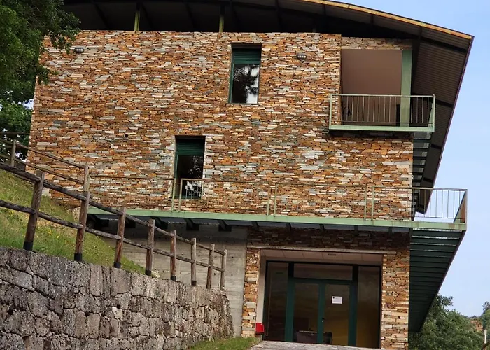 Complexo Turistico Ponte Mourulle Hostel Toiriz (Lugo)